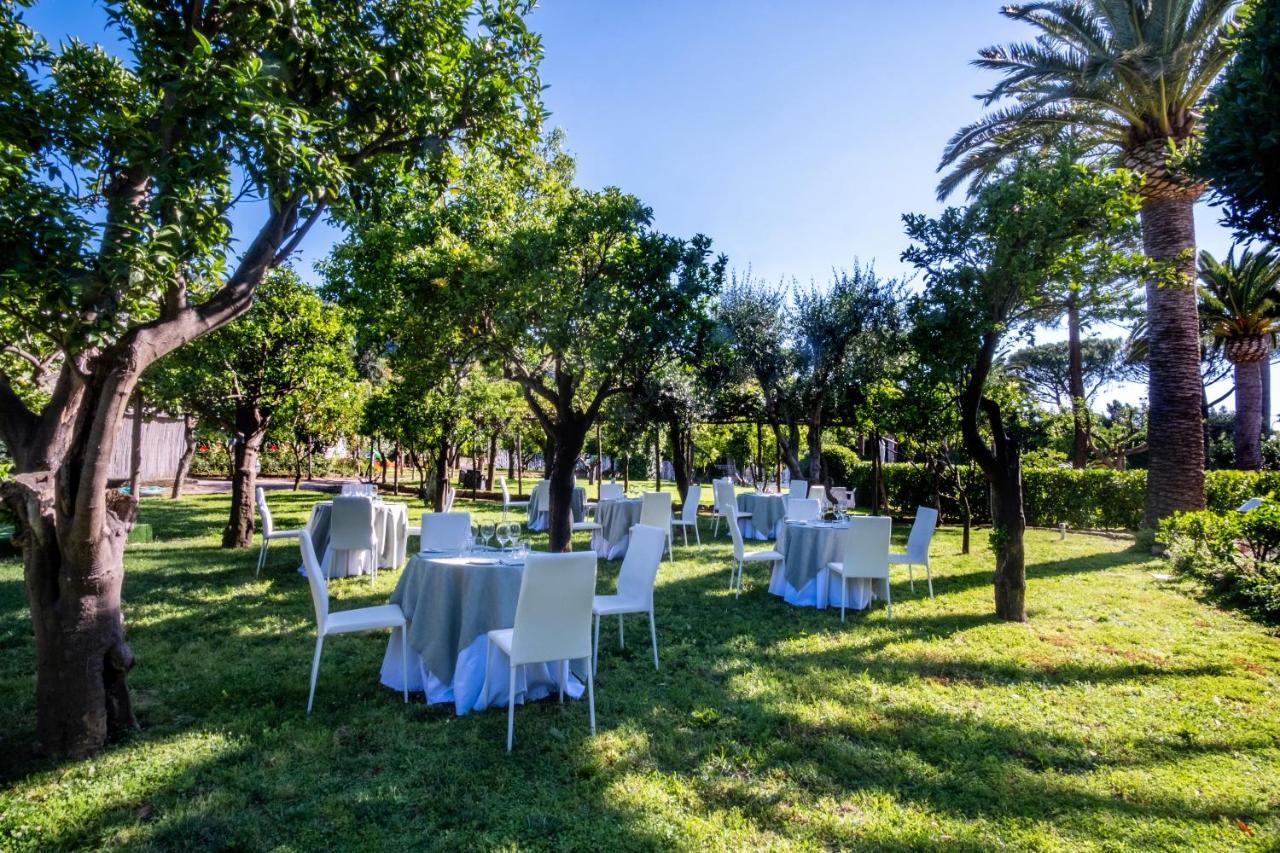 Hotel Alpha Sant'Agnello Bagian luar foto