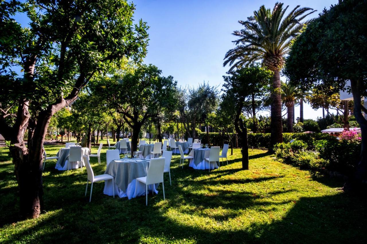 Hotel Alpha Sant'Agnello Bagian luar foto
