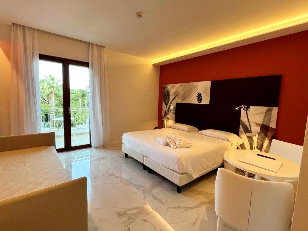 Hotel Alpha Sant'Agnello Bagian luar foto