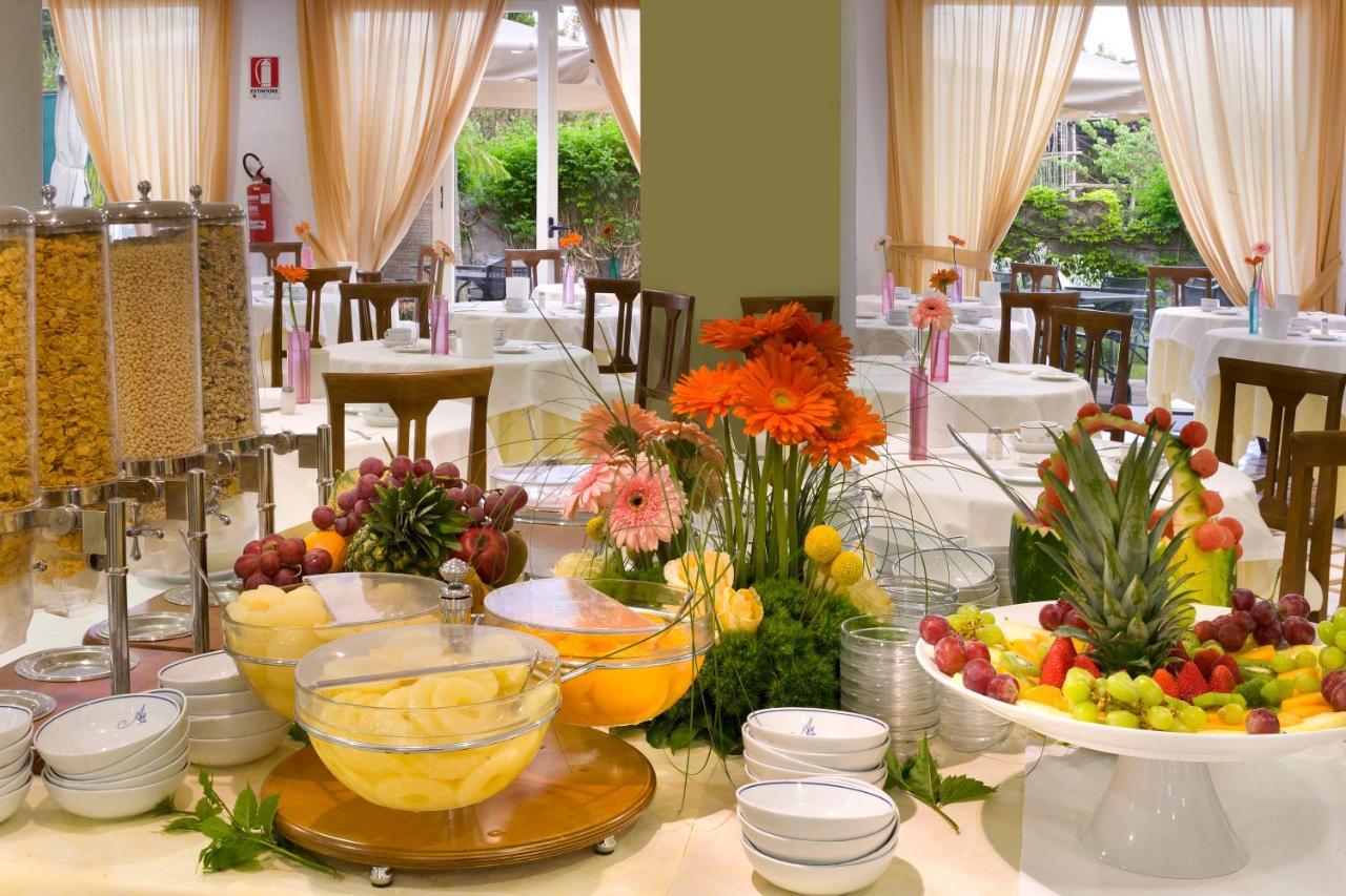 Hotel Alpha Sant'Agnello Bagian luar foto